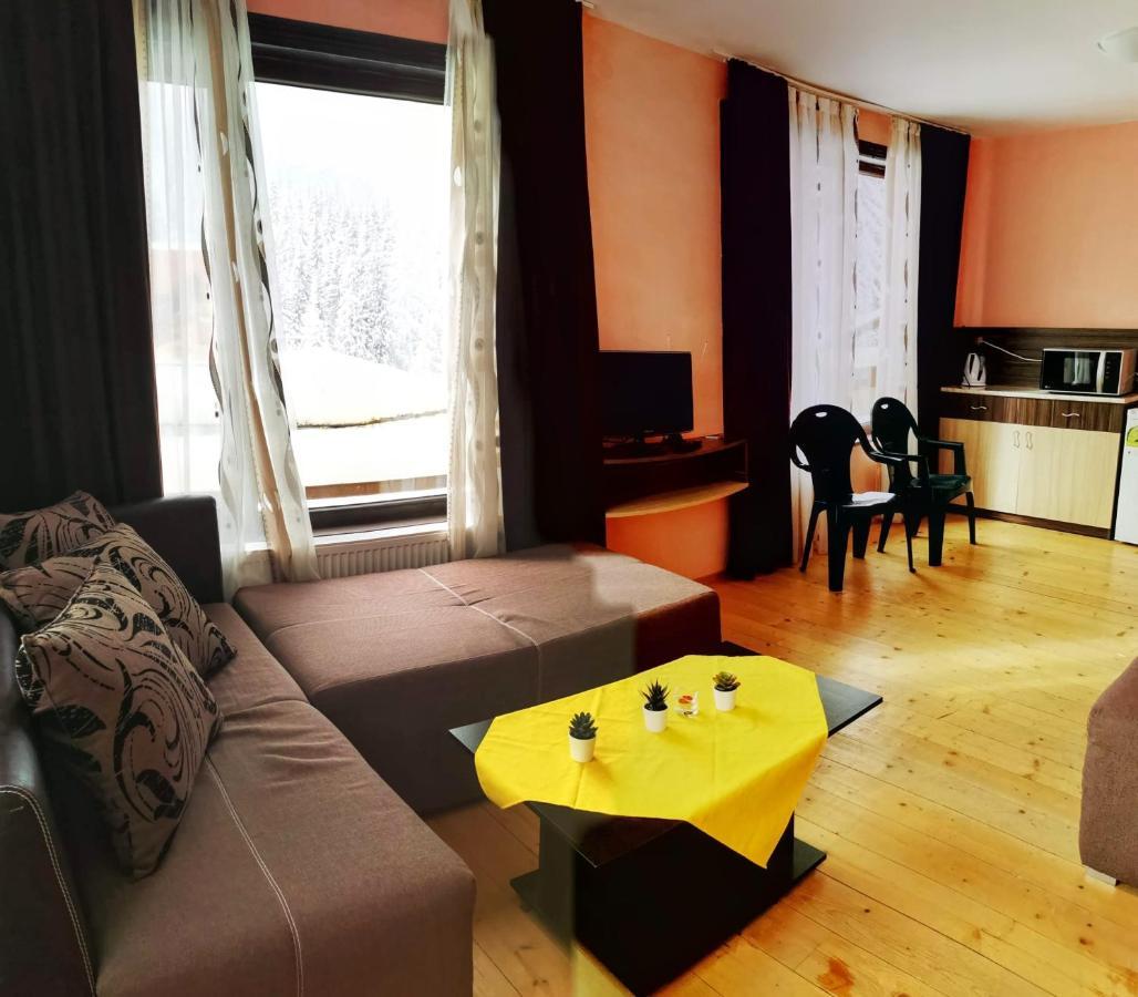Apartments Black Horse Pamporovo Buitenkant foto