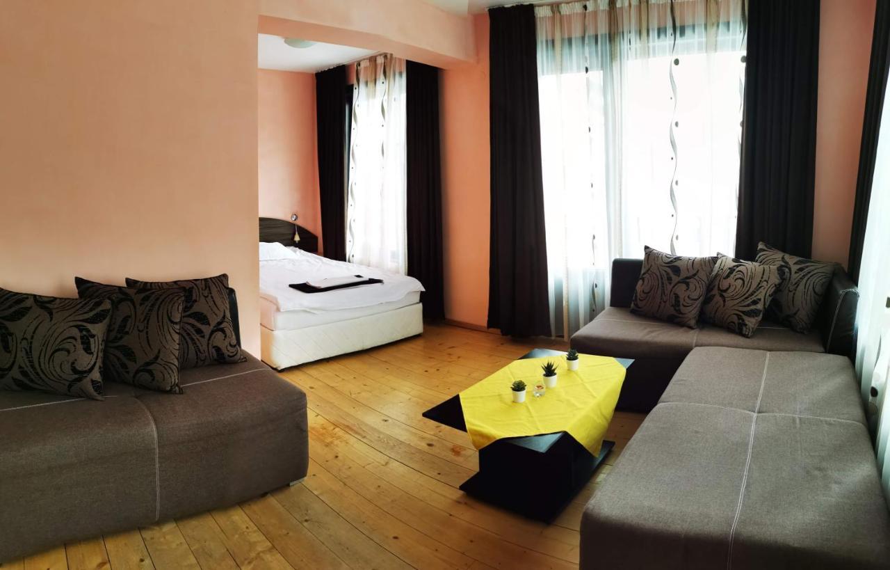 Apartments Black Horse Pamporovo Buitenkant foto