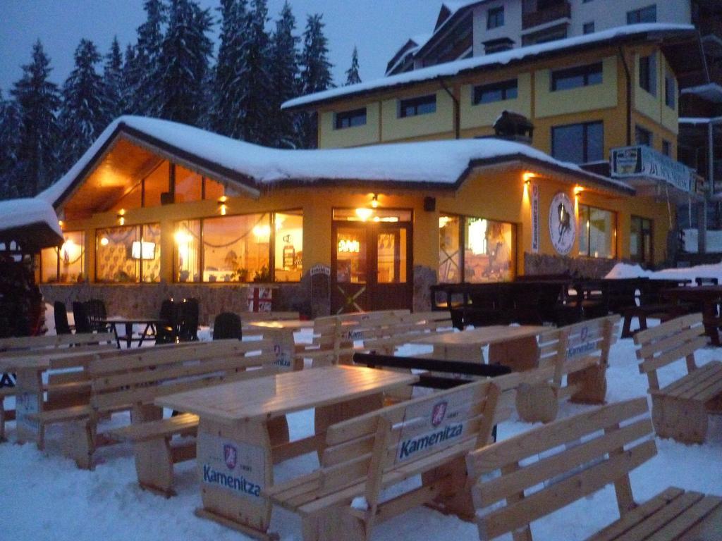 Apartments Black Horse Pamporovo Buitenkant foto
