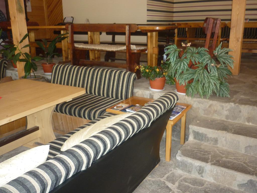 Apartments Black Horse Pamporovo Buitenkant foto